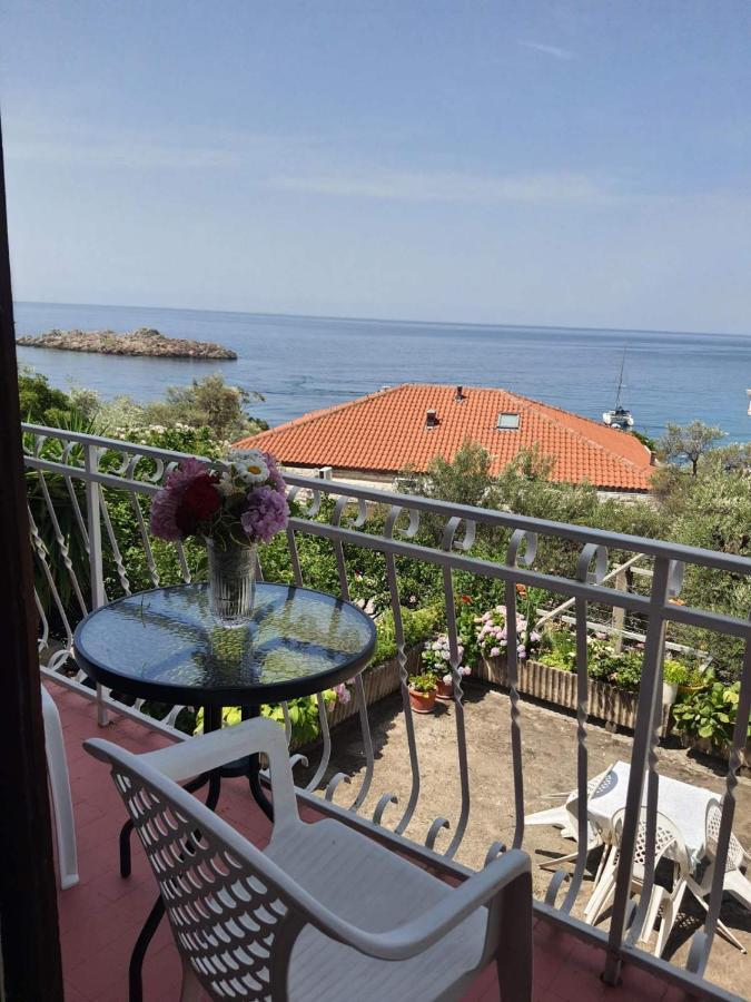 Apartments Andjus Ilha Sveti Stefan Exterior foto